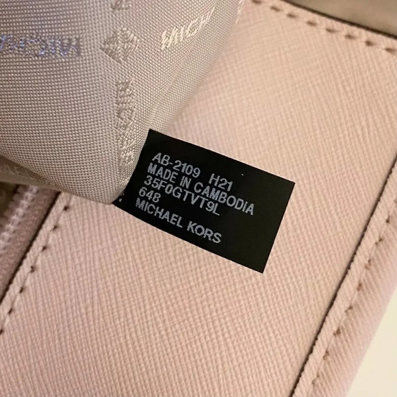 Michael Kors Purse Jet Set Travel Large Tote Leather - Picture 6 of 8